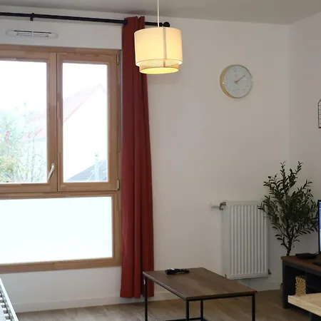 Le Petit Coin Cosy A Cote De Paris Apartment *
