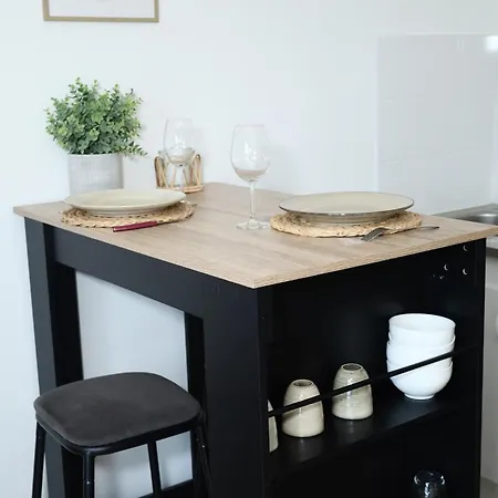 Le Petit Coin Cosy A Cote De Paris Apartment *